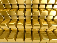 В ноябре 2014 года золотой запас России вырос на 19 тонн, достигнув показателя в 1187,5 тонны. За последние 20 лет данный показатель является максимальным для РФ.
