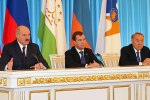 Лукашенко настаивает на единой валюте в ЕЭП