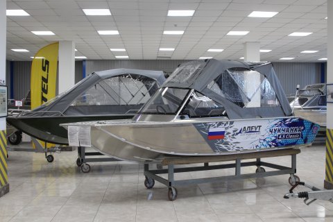 Резидент ТОР «Чукотка» разработал широкий модельный ряд лодок «Чукчанка» для морских охотников
