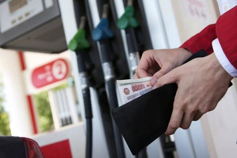 Почему в России дорожает бензин?