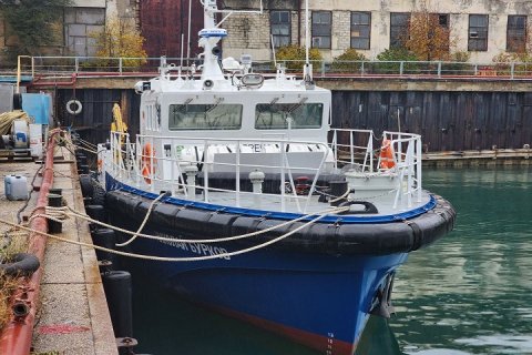 Один из заводов Объединенной судостроительной корпорации (ОСК) в городе Феодосия завершил поставку заказчику спасательного катера-бонопостановщика