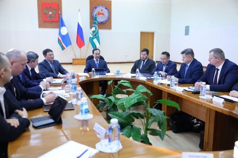 По словам главы Якутии, доля поступлений от нефтегазовых компаний в консолидированный бюджет республики превышает 16% в структуре региональных доходов